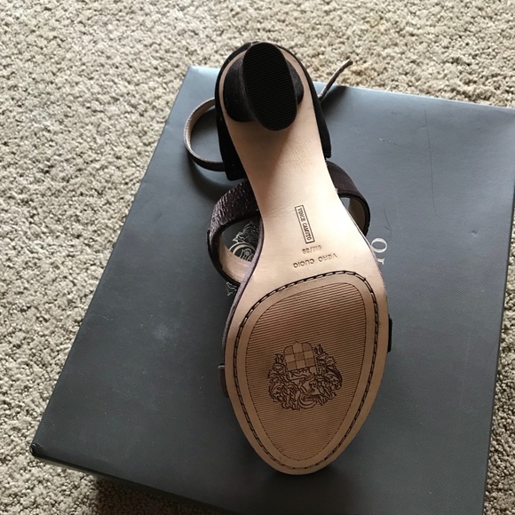 Women’s Shoes - Picture 5 of 6